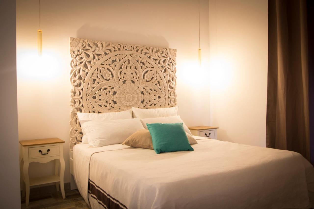 Fili Bed & Breakfast เนเปิลส์ ภายนอก รูปภาพ