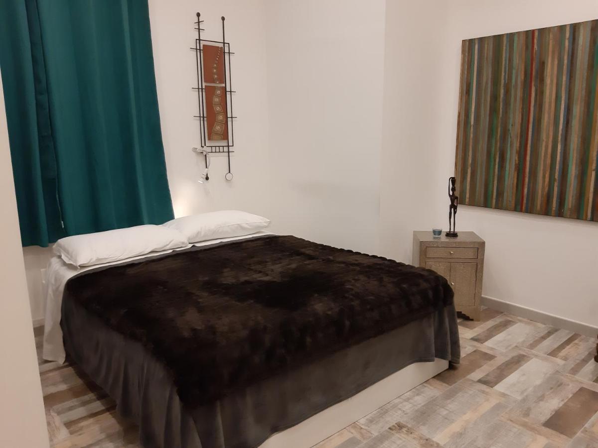 Fili Bed & Breakfast เนเปิลส์ ภายนอก รูปภาพ